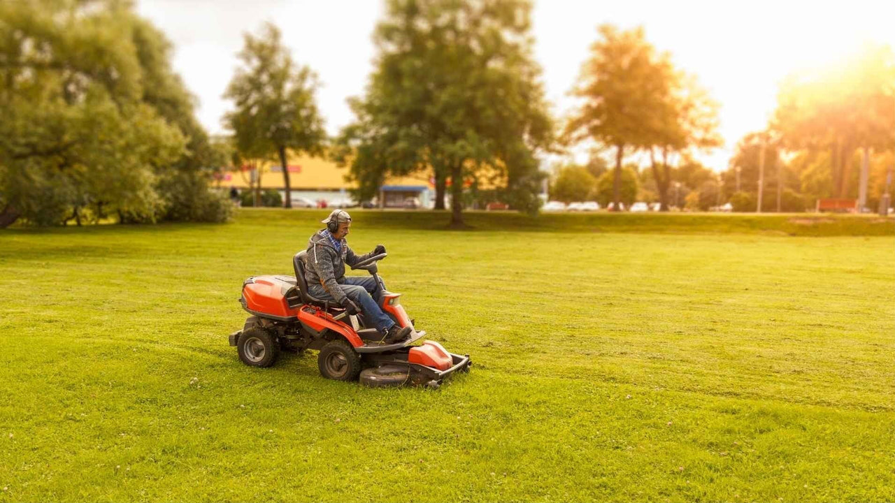 Why More Large-Property Owners Are Switching from Riding Lawn Mowers to Robotic Solutions in 2026